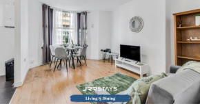 Cardiff Stylish 2 Bedroom Sleeps 6 Wi-Fi - JRR Stays